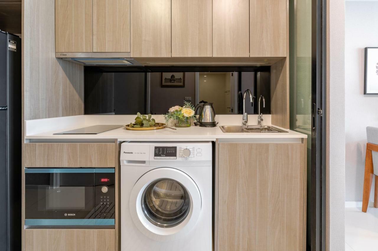 Sukhumvit Asok Modern Suite Бангкок Экстерьер фото